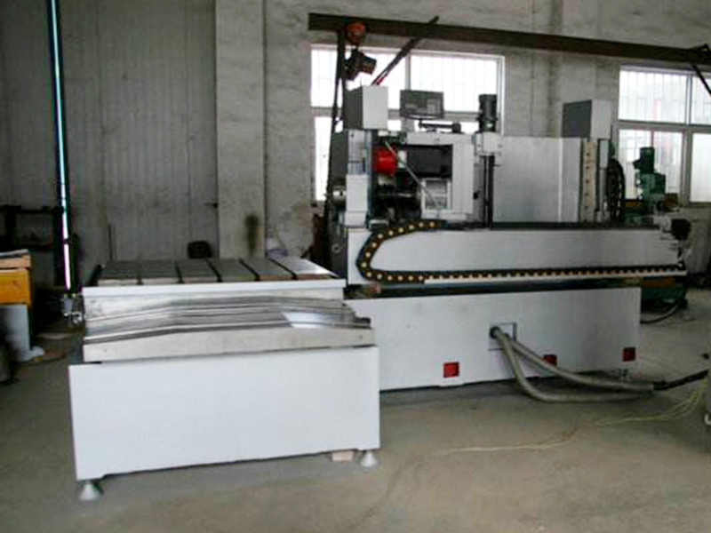 數控5軸深孔臥式鉆床有幾軸聯動?